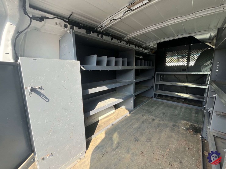 2012-chevrolet-express-van-image-31