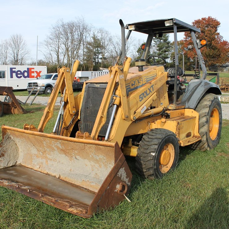 CASE 570L XT