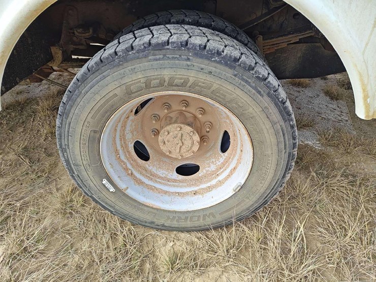 2019-ford-f550-image-29