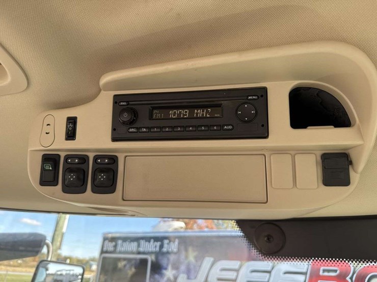 john-deere-6120r-image-21