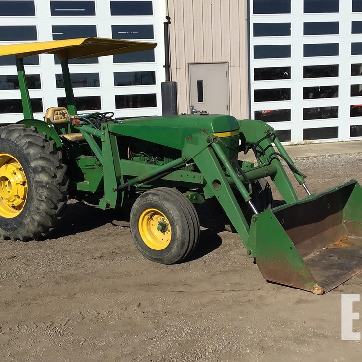 JOHN DEERE 2440
