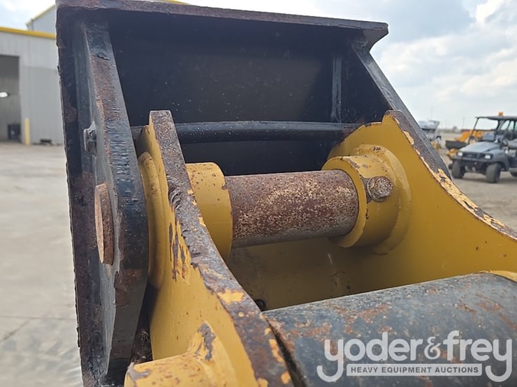 2019-caterpillar-tl1255d-image-25