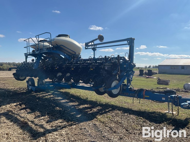 2012-kinze-3660-image-3