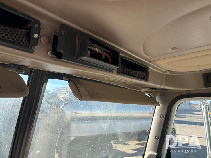 2005-international-135-image-66