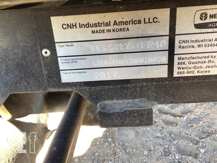 2017-new-holland-workmaster-40-image-26