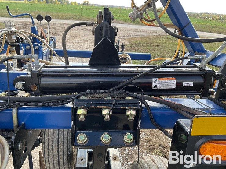 2013-blu-jet-landrunner-image-16