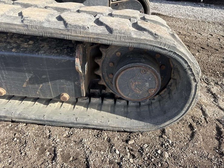 2012-bobcat-e50-image-15