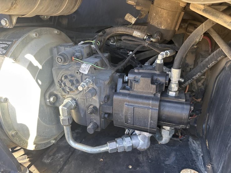 2018-bobcat-v519-image-43