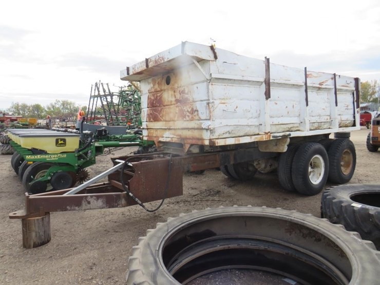 homemade-dump-trailer-image-1