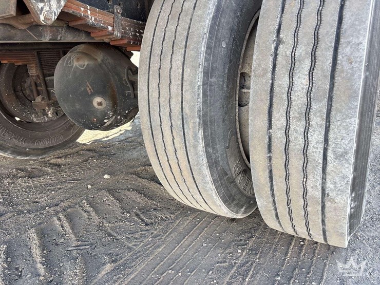 2007-international-durastar-4200-image-15