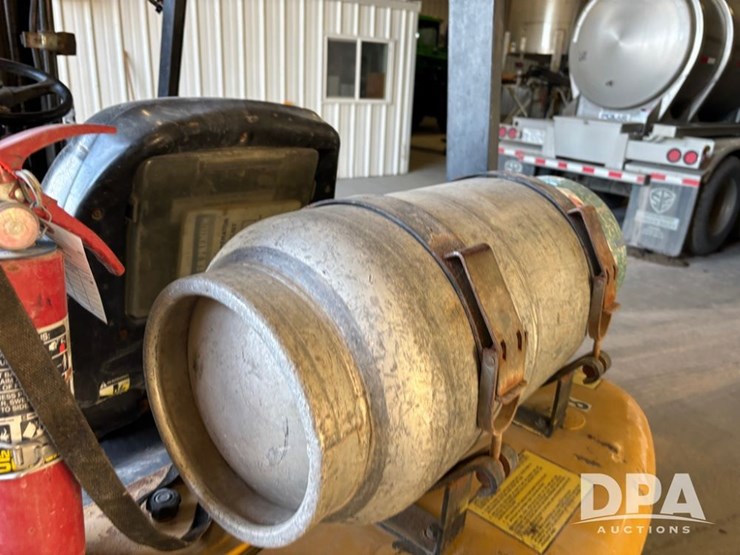 cat-forklift-(dr12686-unit-86425)-image-18