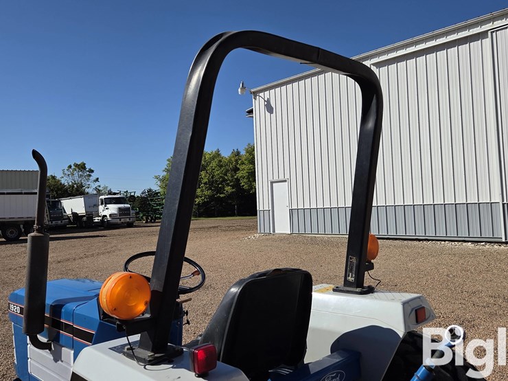 1988-ford-1920-image-16