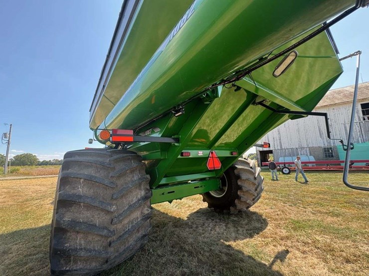 2014-brent-1082-image-11