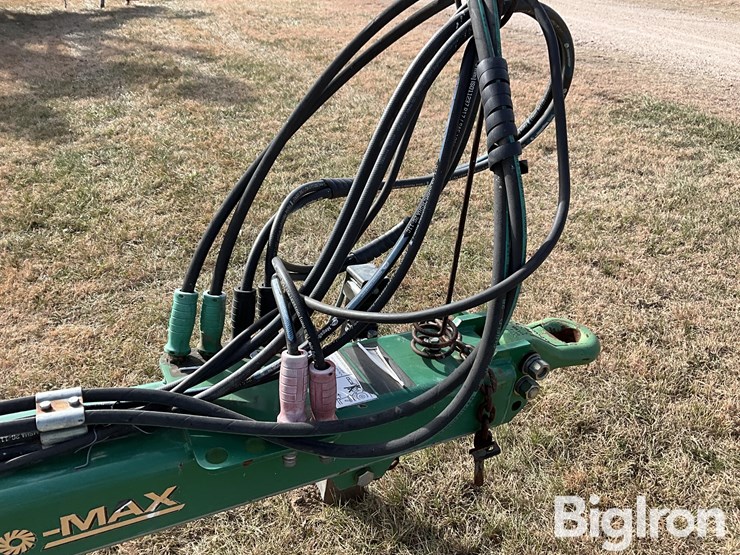 great-plains-2400tm-image-12