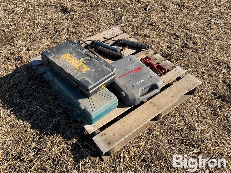 cordless-tools-/grease-gun-pallet-image-3