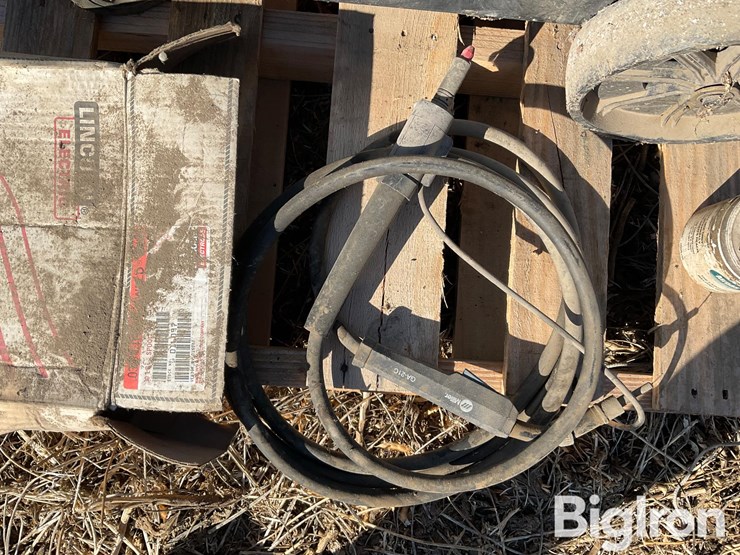 miller-millermatic-250-mig-welder-image-12