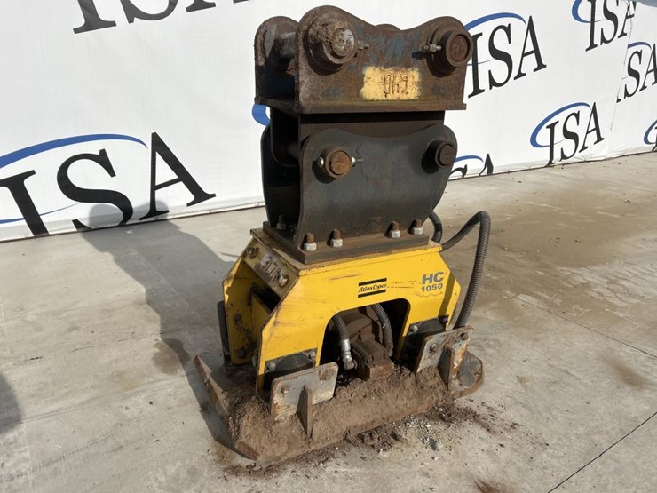 komatsu-pc300-image-1