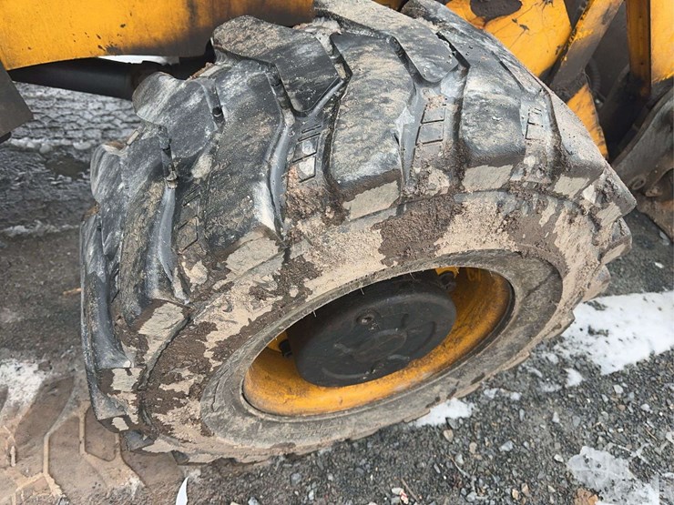 2015-jcb-3cx-image-12