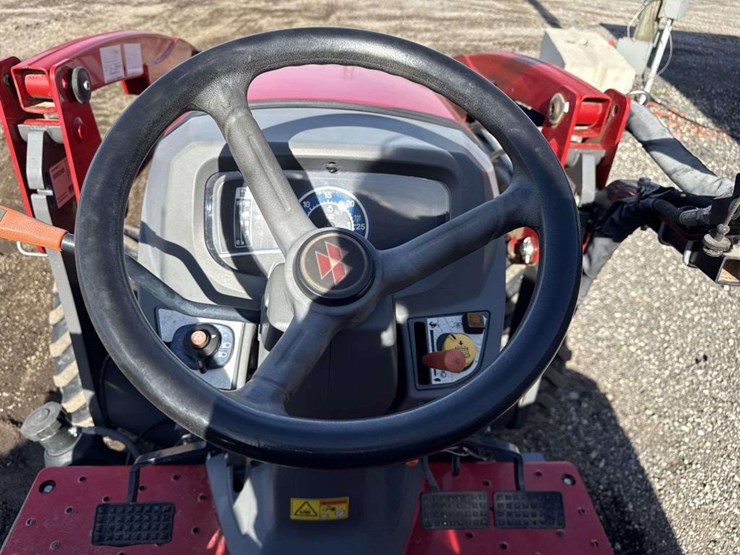 massey-ferguson-2705e-image-24