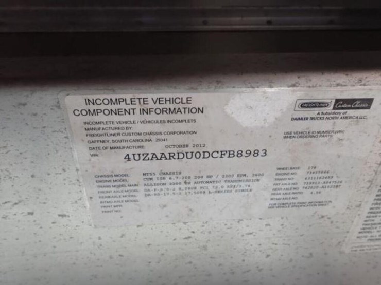 2013-freightliner-mt55-image-12