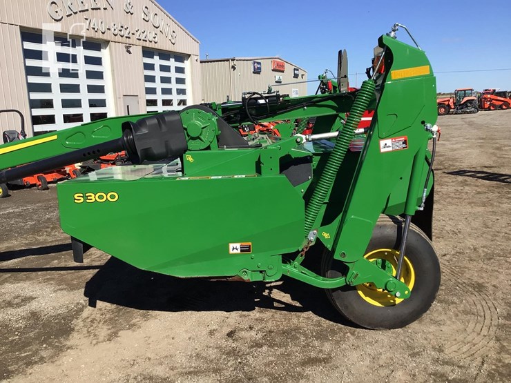 2023-john-deere-s300-image-7