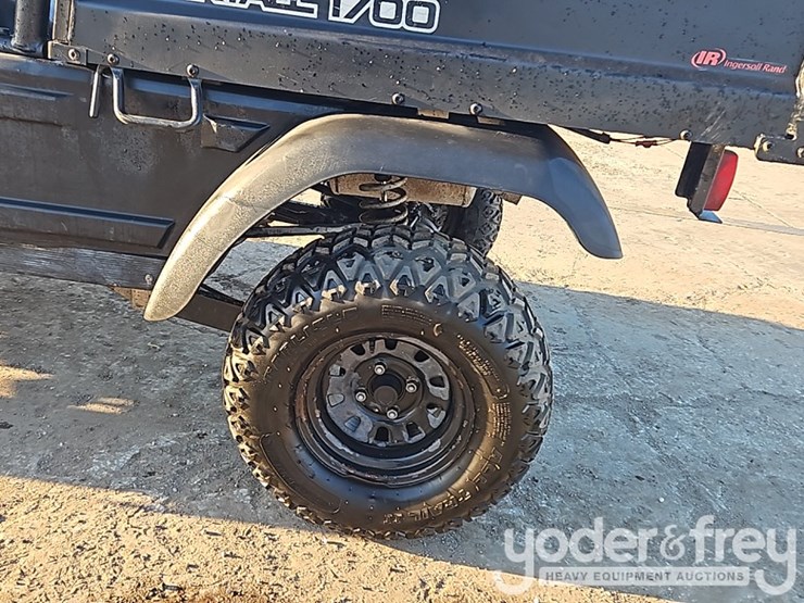 2019-club-car-carryall-1700-image-25