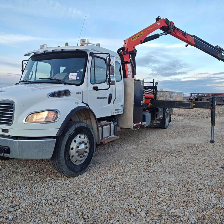 2014 FREIGHTLINER M2 106