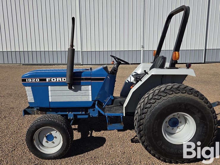 1988-ford-1920-image-8