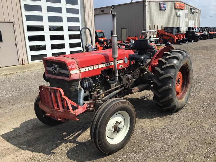 1973-massey-ferguson-135-image-2