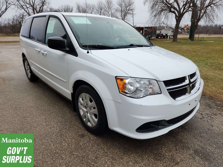 2015-dodge-grand-caravan-image-4