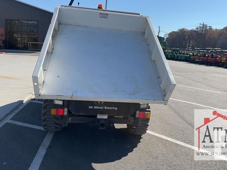 bobcat-toolcat-5600-image-4