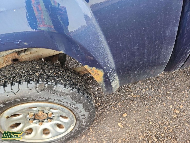 2010-gmc-sierra-1500-image-36