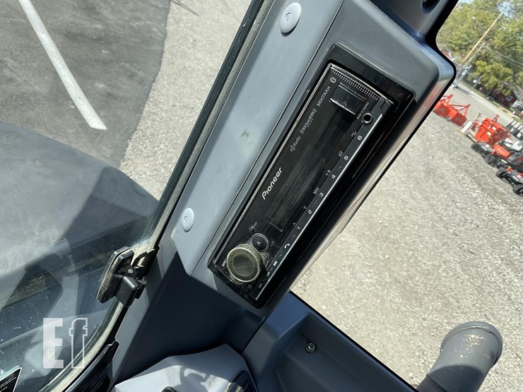 2020-kubota-kx057-4-image-21