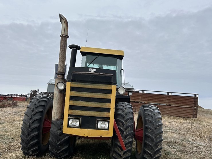 1985-versatile-856-image-10