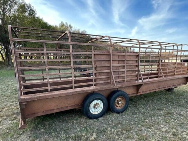 1984-24’-shelby-gooseneck-livestock-trailer-image-4