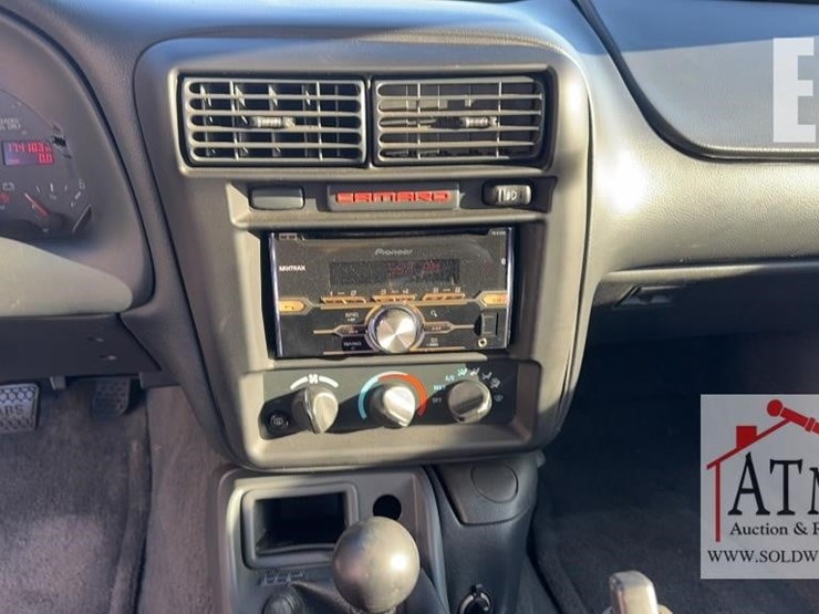 1997-chevrolet-camaro-z28-image-16