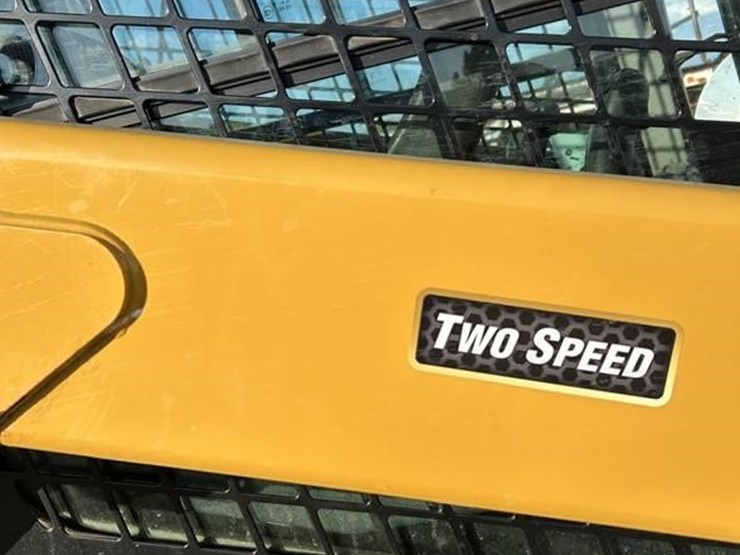 2019-caterpillar-262d3-image-20