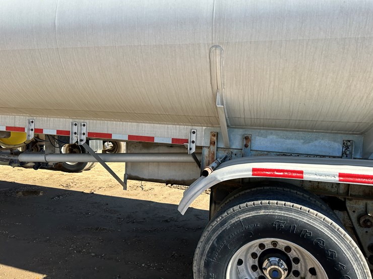 1986-fruehauf-tanker-image-23