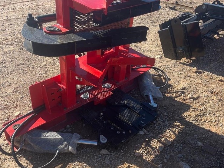 future-tp25-hydraulic-skid-steer-tree-puller-attac-image-1