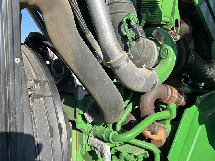 2021-john-deere-6175m-image-55