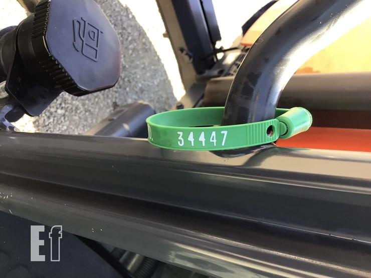 2015-kubota-m7060-image-23