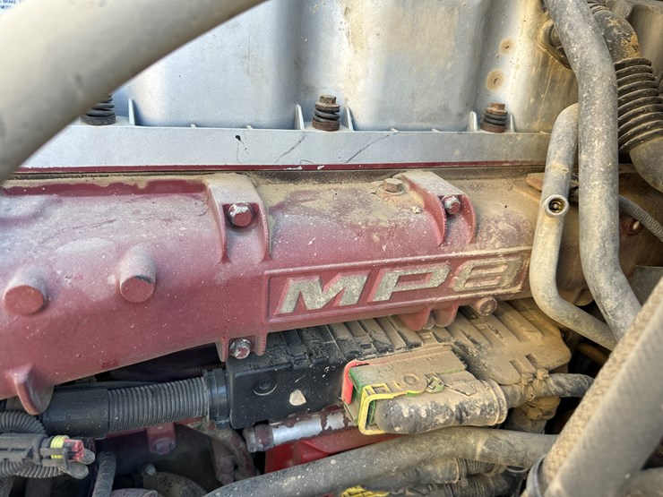 #33710-•-2011-mack-cxu-t/a-sleeper-truck-tractor-1m1aw09y3bm013638-image-53