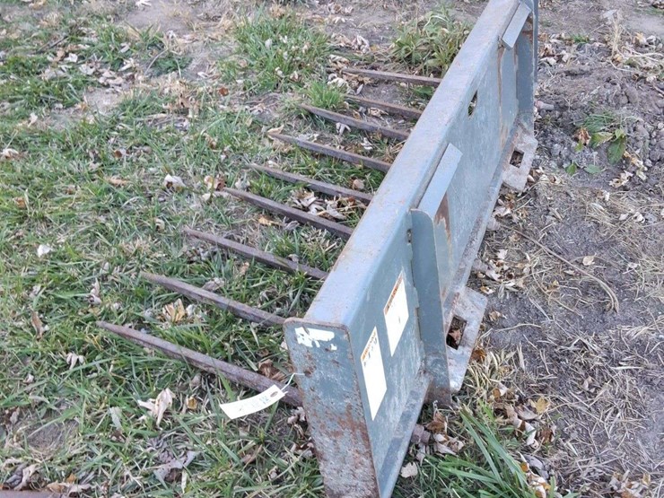 quick-attach-manure-fork,-72''-image-1