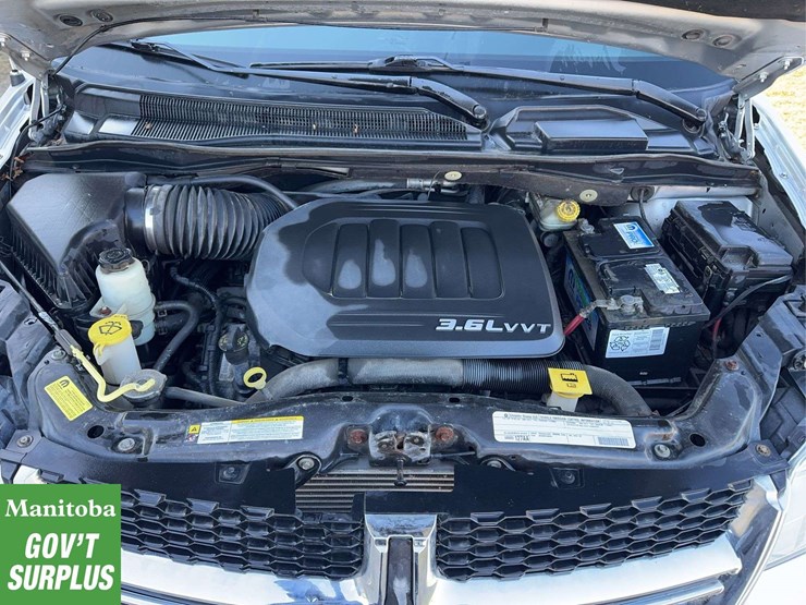 2011-dodge-grand-caravan-se-image-31