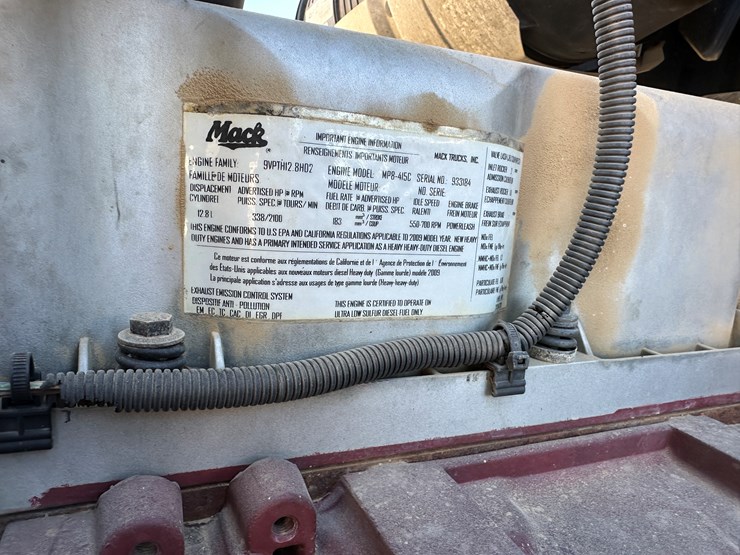 #33712-•-2011-mack-cxu-t/a-sleeper-truck-tractor-1m1aw09y5bm013138-image-67