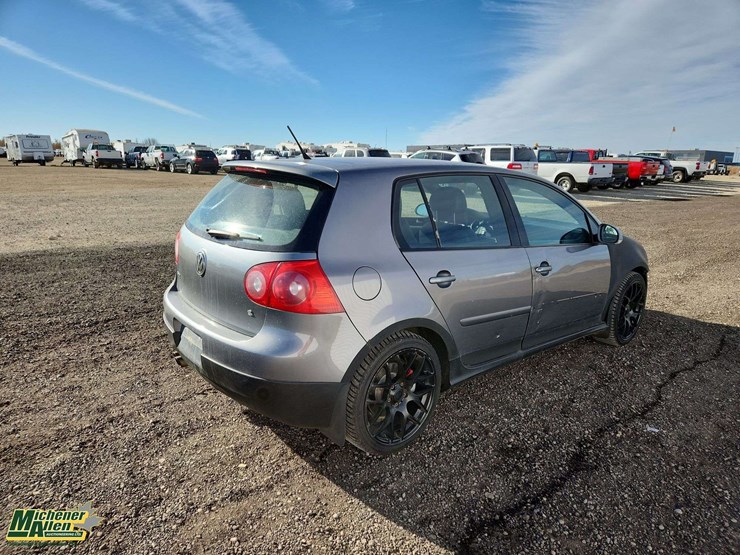 2007-volkswagen-golf-gti-4dr-hatchback-6a-image-3