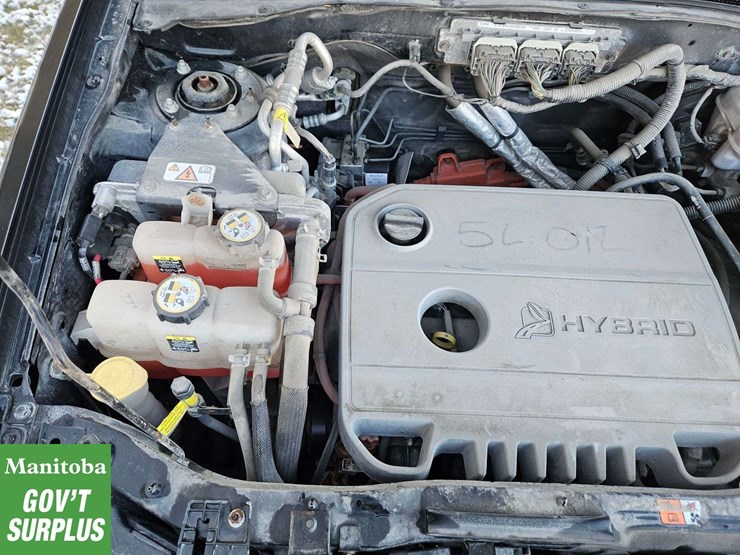 2012-ford-escape-hybrid-image-18