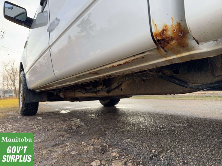 2012-ford-f150-xlt-image-10