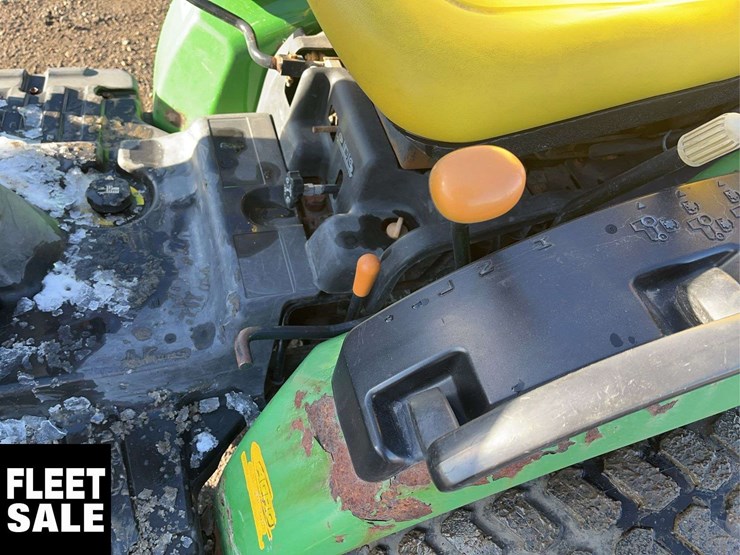 2008-john-deere-2320-image-14