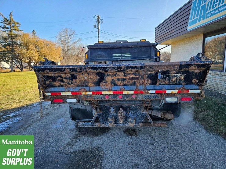 2011-ford-f350-image-8